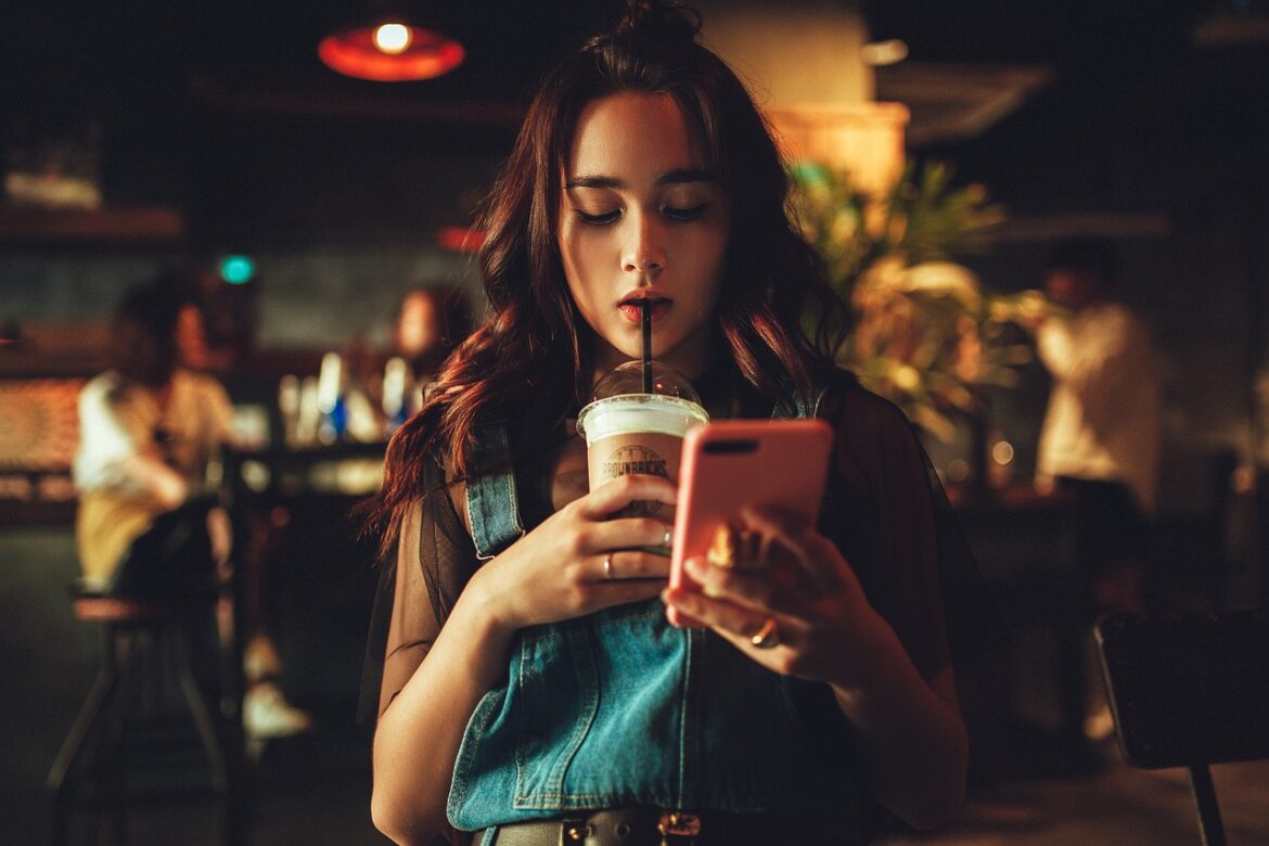 How to See Someone's Location on iPhone