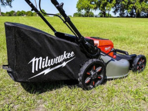 Milwaukee M18 Fuel 21-Inch Self-Propelled Lawn Mower